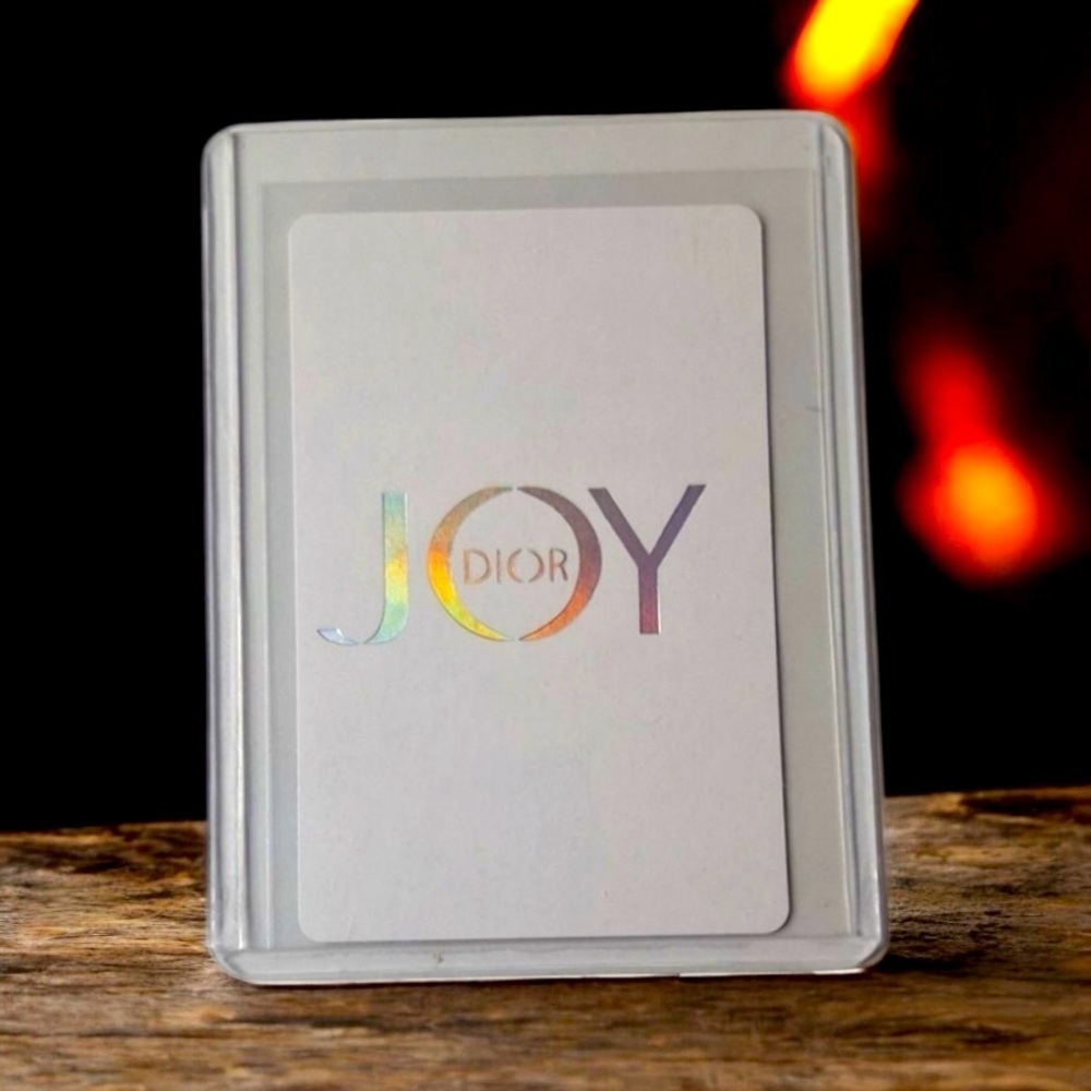 3/$25 DIOR JOY 2 of Clubs Holographic Playing Card in Protective Case - Picture 2 of 2